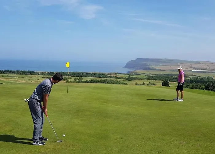 Hunley Golf Club Hotel 3*