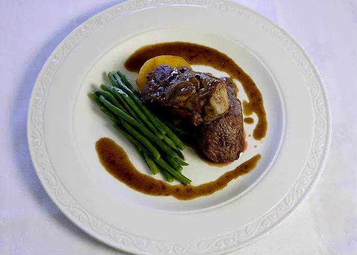 Hunley Golf Club Hotel 3*