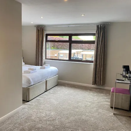 Hotel Hunley Golf Club