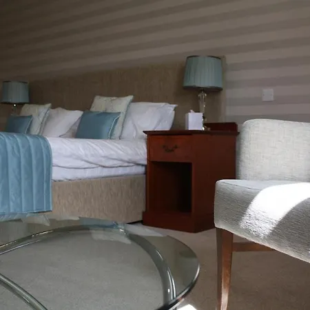 فندق Hunley Golf Club 3*