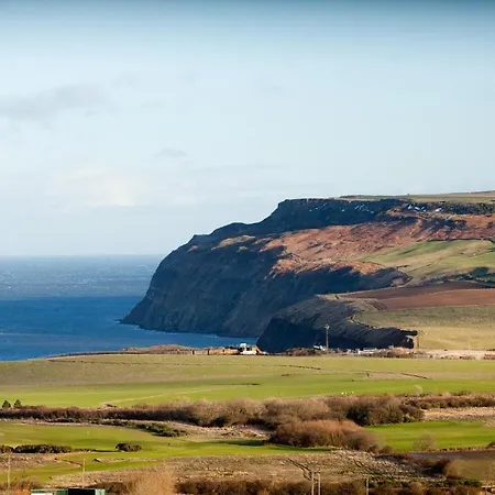 Hunley Golf Club Hotel 3*